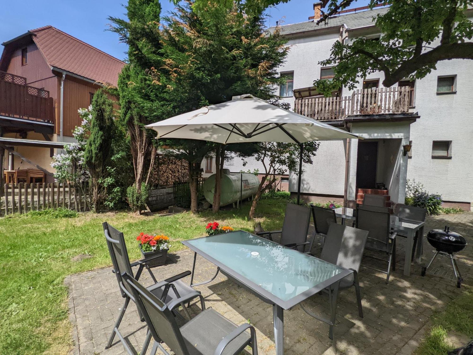 H1 - Urlaubsmagie - Pool & Terrasse Zum Entspannen Sebnitz Buitenkant foto