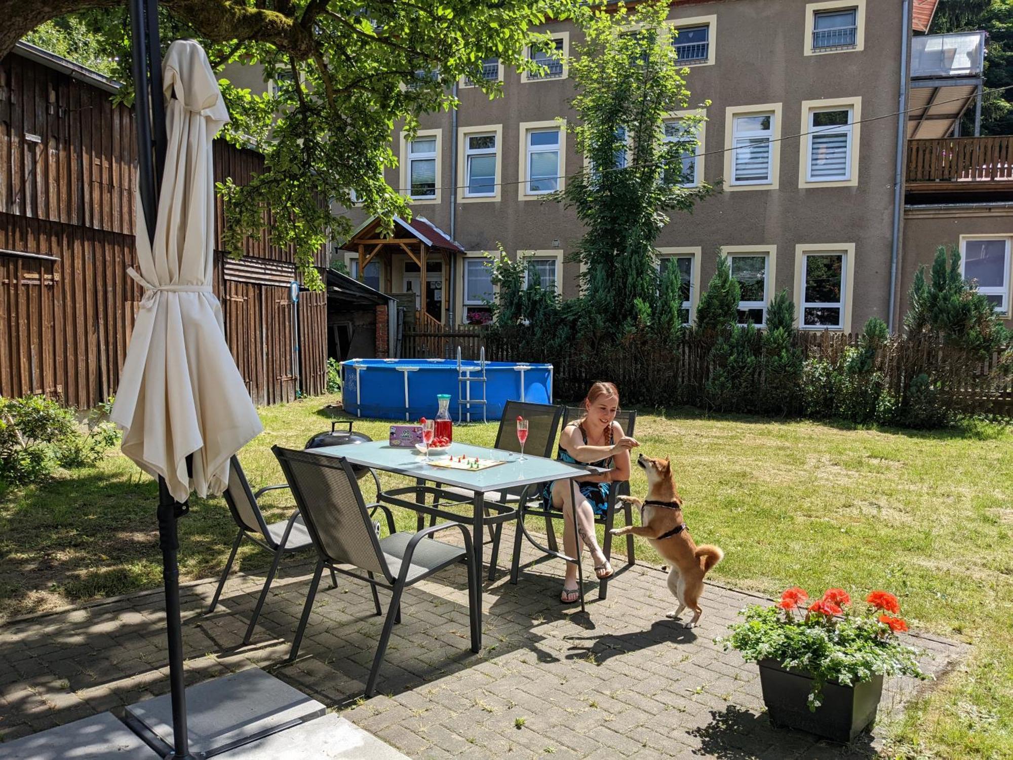 H1 - Urlaubsmagie - Pool & Terrasse Zum Entspannen Sebnitz Buitenkant foto